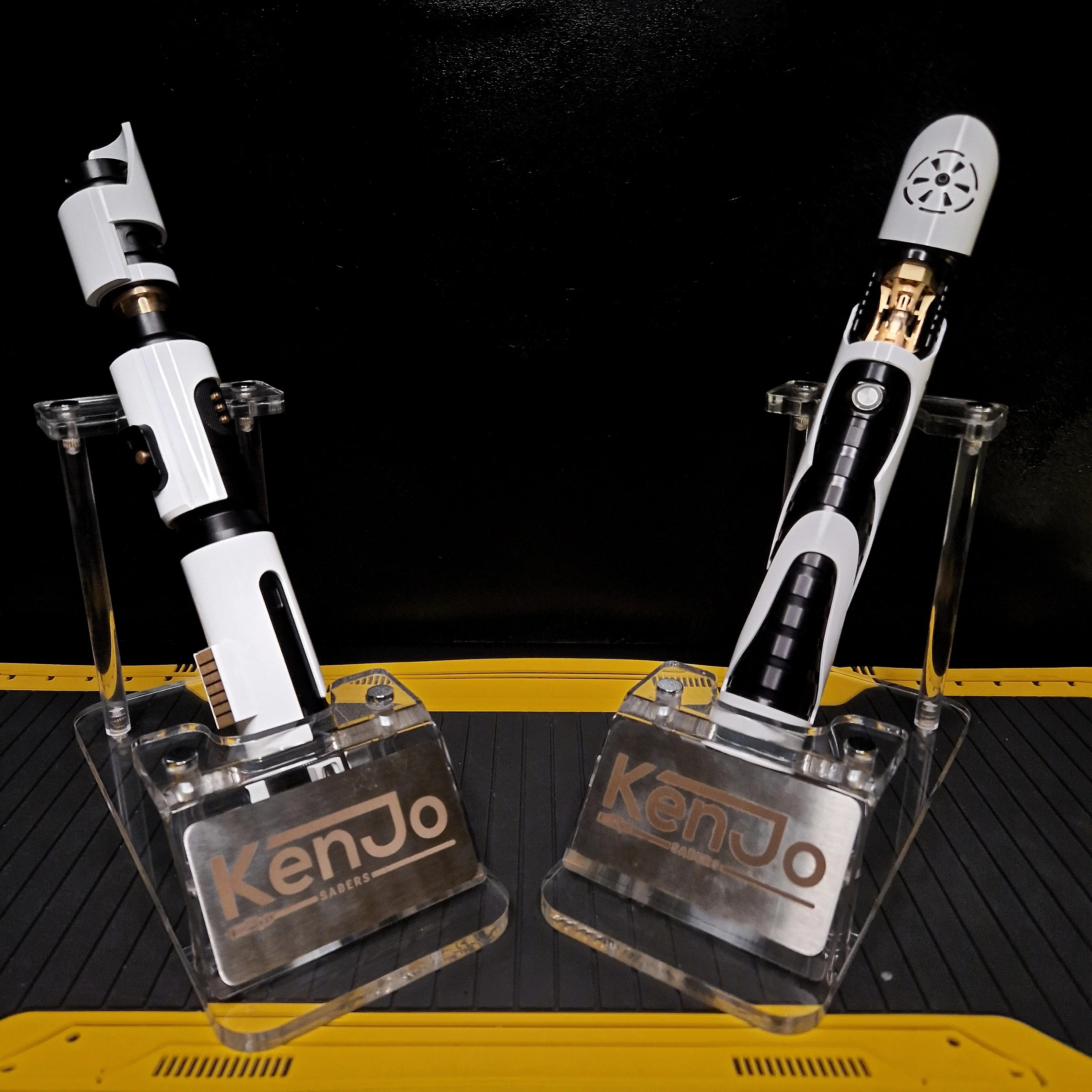 Verticale lightsaber standaard v4 - Image 2